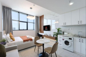 Livbnb - Modern Furnished Studio in O2 Residence